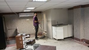 فضاسازی لازم بالکن دفتر دیالمه شرکت صفابازار پارس برای استقرار پرسنل فروشگاه اینترنتی دیدبازار 