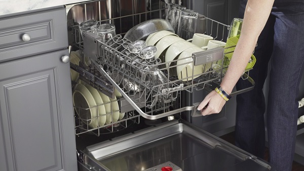 هرگز این ظروف را با ماشین ظرفشویی نشویید